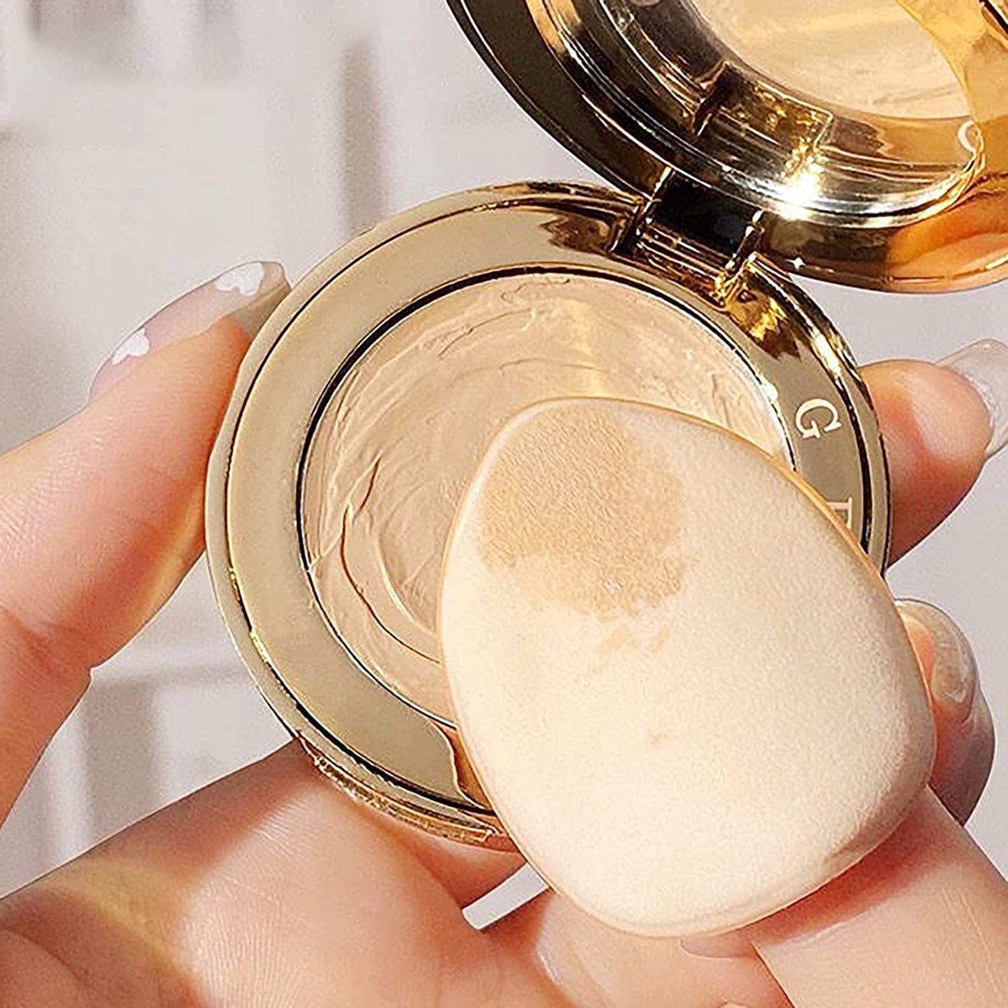 Mini Finger Powder Puff 4 pcs Finger Makeup finger beauty blender Sponges, Mini Soft Cosmetic Finger Puff, Perfect for Foundation, BB Cushion, Cream, Concealer