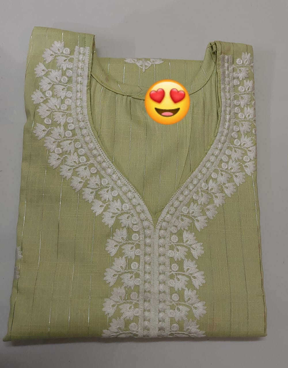 Embroidered Kurta Size M