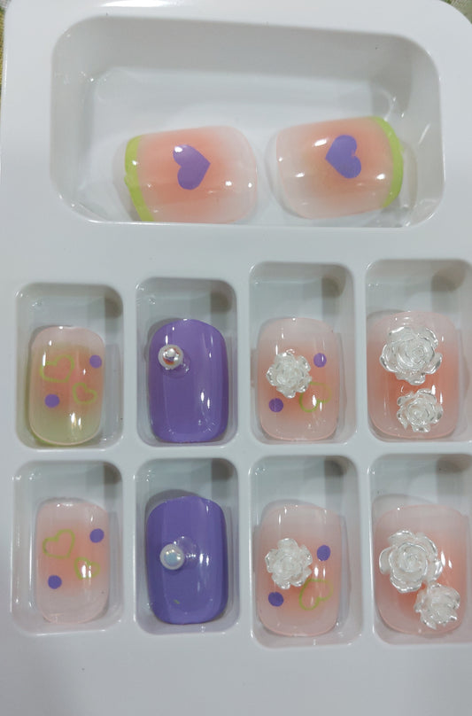 Premium Salon Look Nail/ 3D white Flowers Pearls / Reusable Artificial Nail set of 12